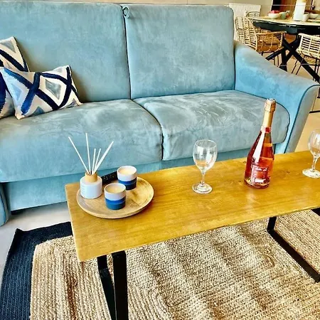 Luxury Sea View Yourhosthelper