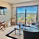 Luxury Sea View דירה *