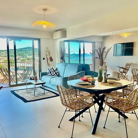 Luxury Sea View Apartment Antibes