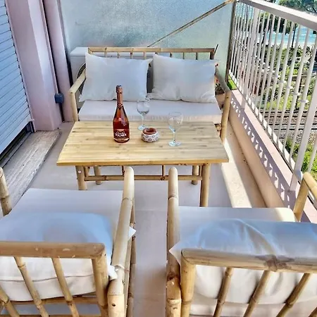 Apartment Luxury Sea View Yourhosthelper *