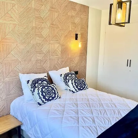 Apartmán Luxury Sea View Yourhosthelper *