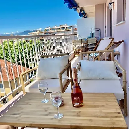 Luxury Sea View Yourhosthelper *