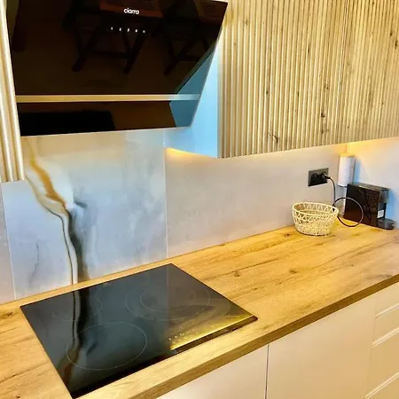Luxury Sea View Апартаменти