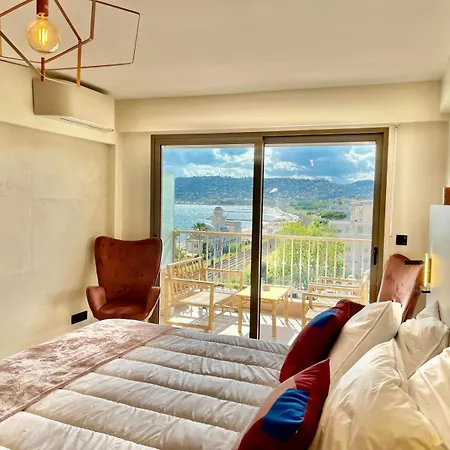 Luxury Sea View Yourhosthelper